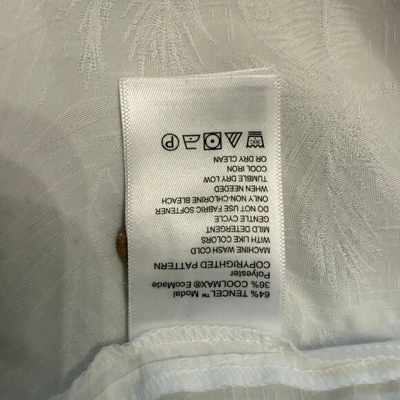 Tommy Bahama Coconut Point Dallas Cowboys Embroidered Button-Up Shirt - Picture 13 of 14